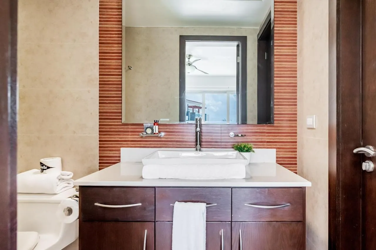 Casa Los Mares Ocean Front Penthouse Condo Playa del Carmen 0*,  Mexico