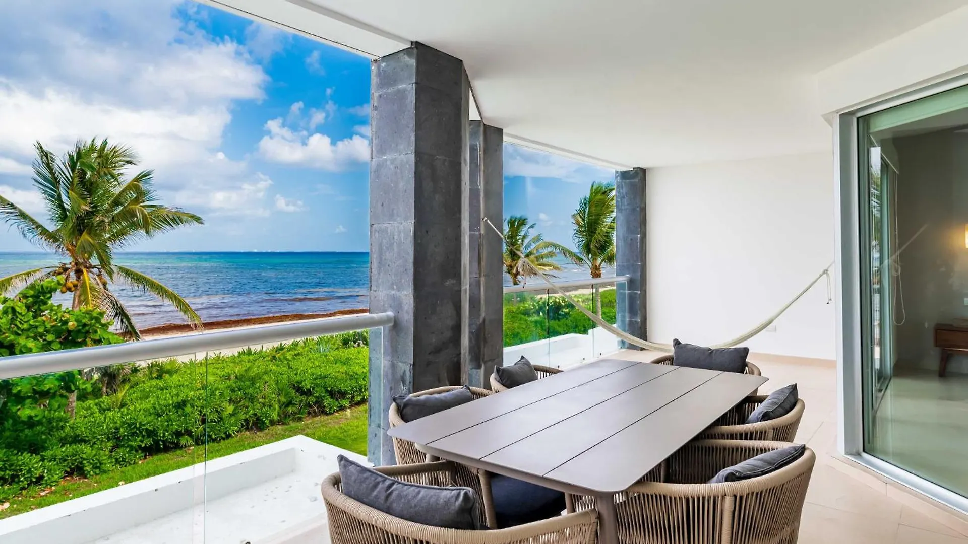 Casa Los Mares Ocean Front Penthouse Condo Playa del Carmen 0*,  Mexico
